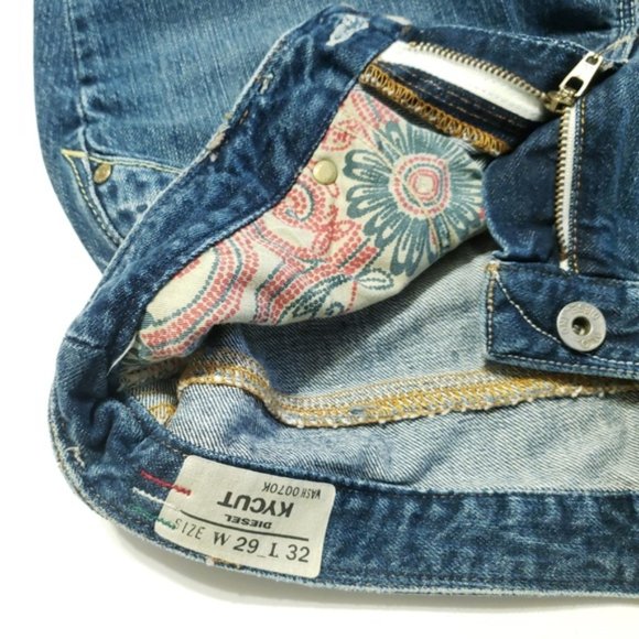 NWT Diesel KYCUT STRAIGHT Distressed Jeans 29 - Picture 6 of 8